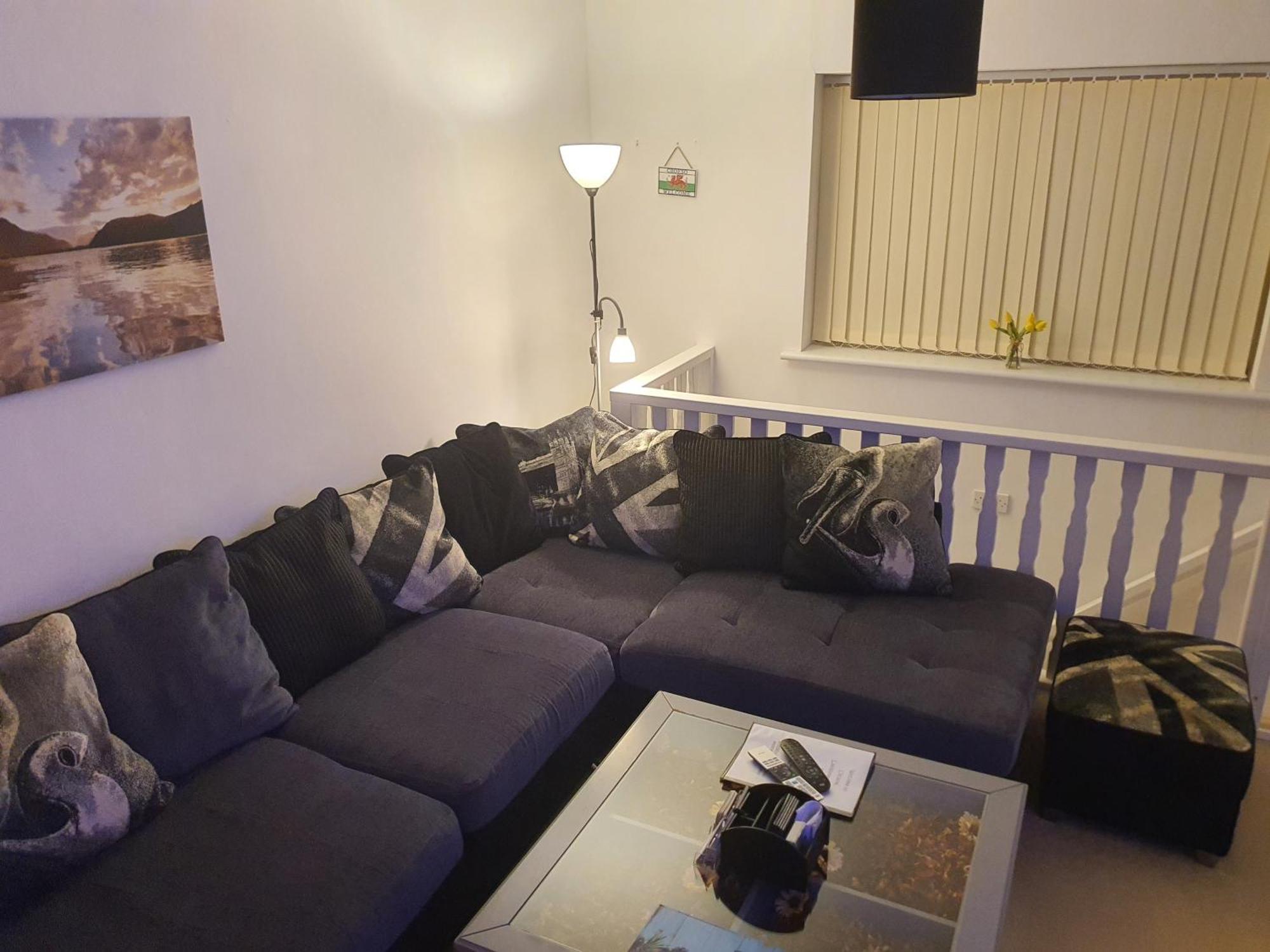 Idyllic 2 Bedroom Self-Contained Upsidedown Annexe Ландриндод Уелс Екстериор снимка